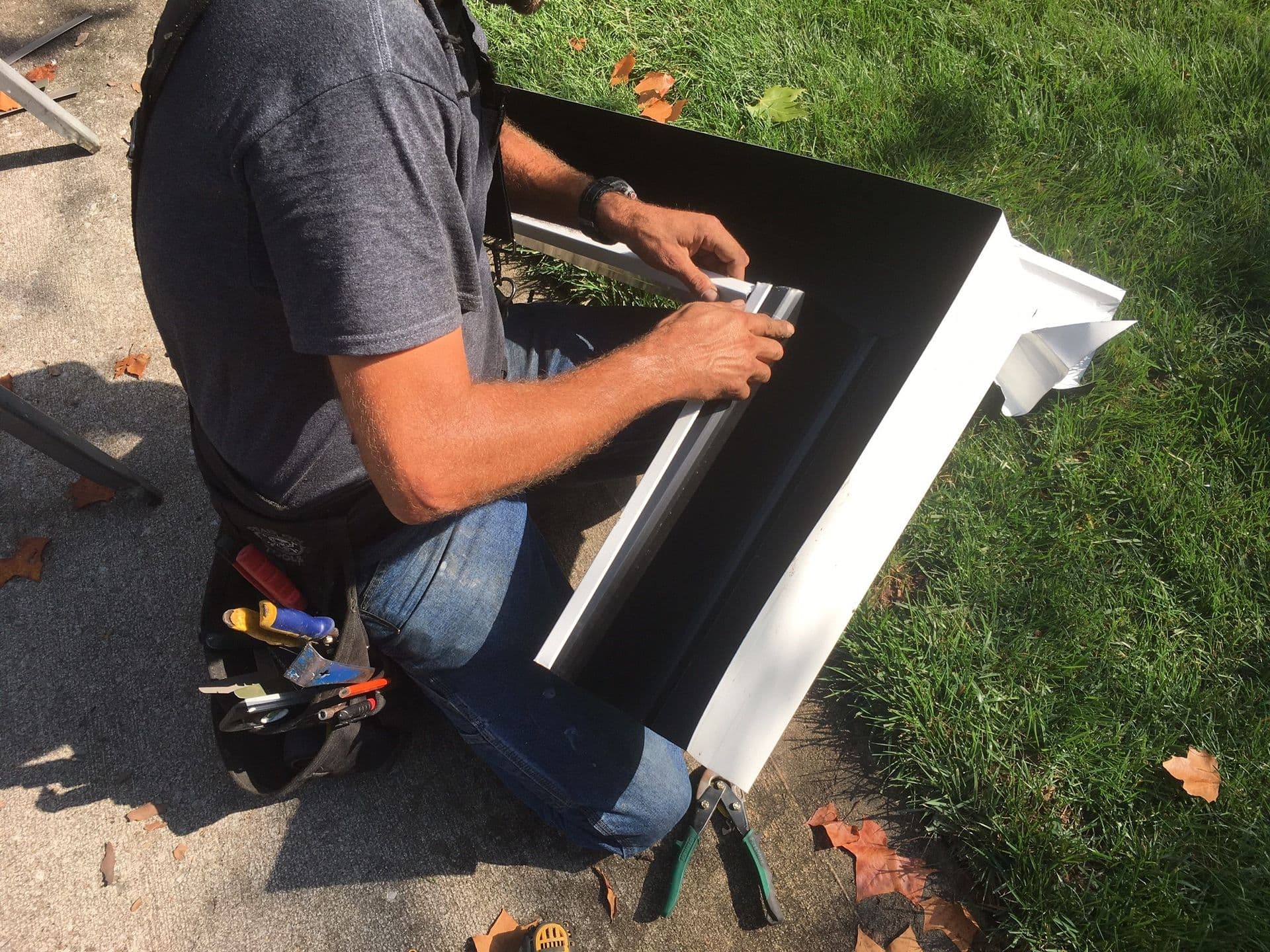 corner installation of 8 inch gutters